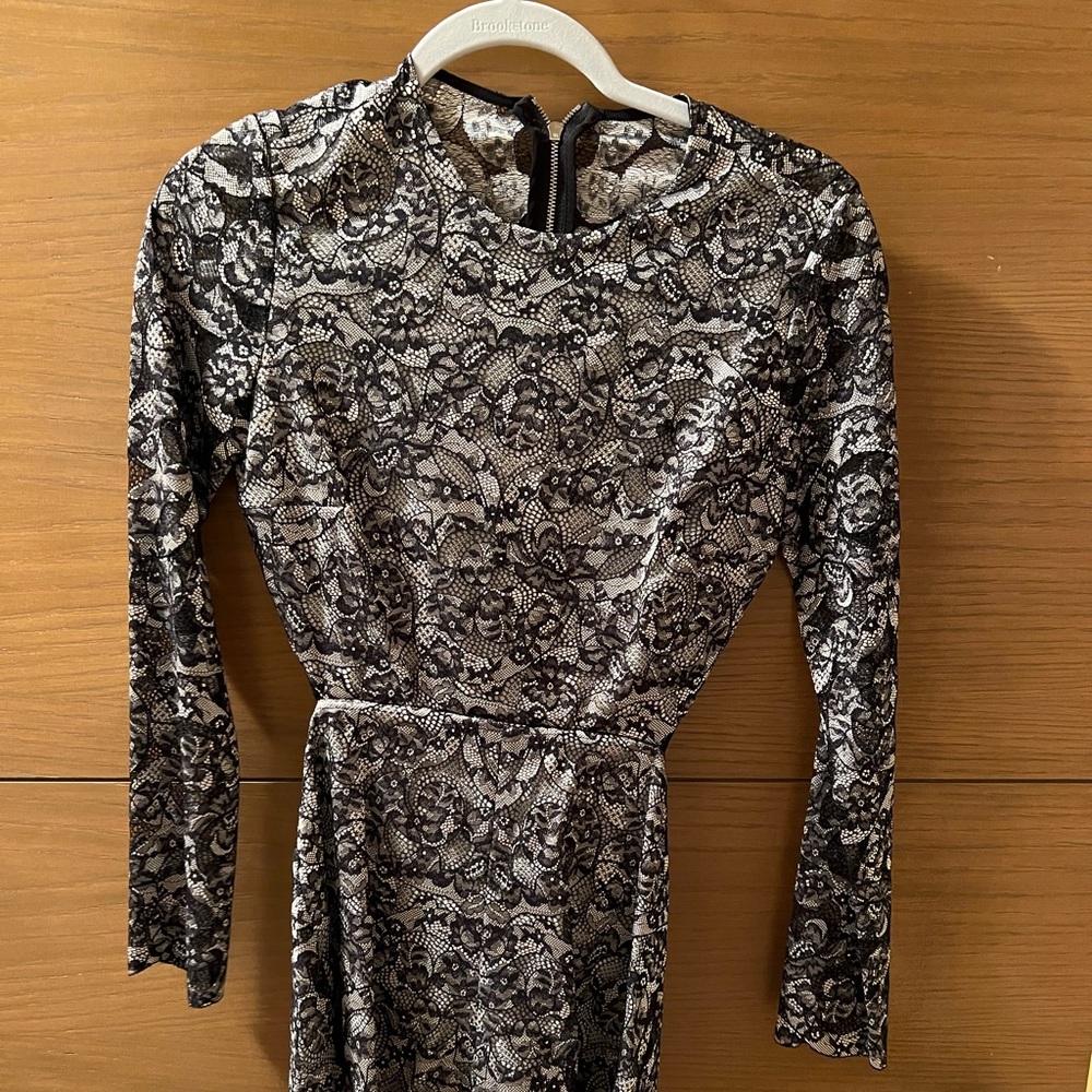 Alexis romper